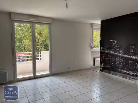 appartement à louer 2 pièces 51.38 m² - oyonnax (01) - 486€
