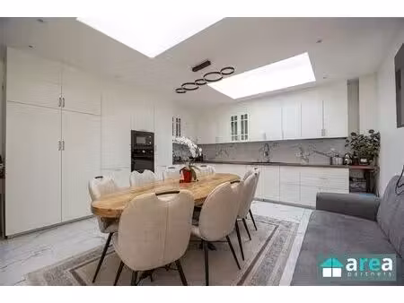 commercieel te koop in beveren-kruibeke-zwijndrecht met 4 slaapkamers