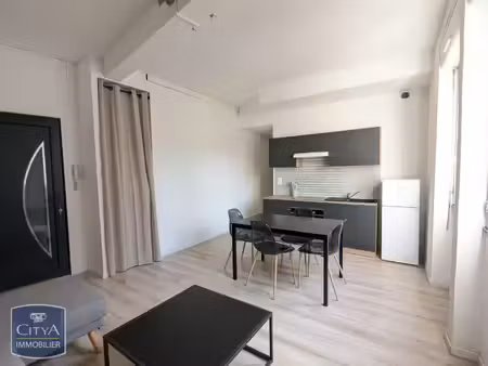 appartement à louer 2 pièces 39.52 m² - carcassonne (11) - 560€