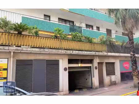 parking à louer - cannes (06) - 110€