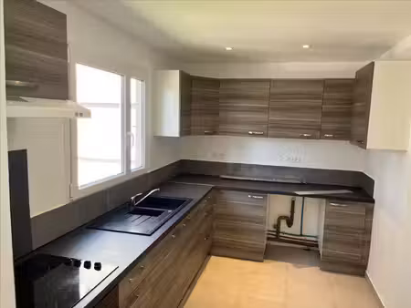 location appartement 4 pièces 76m²