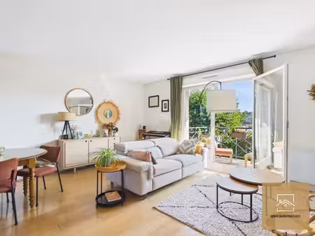 appartement 3 pièces de 68 m² avec balcon + parking