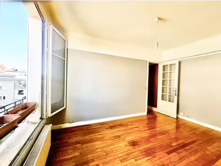 paris 19è – charmant 2 pièces de 33 5 m² au calme sur cour