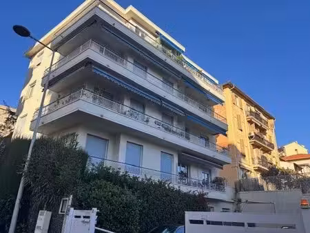 nice - liberation - 3 pieces - cave et parking