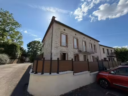 maison de bourg en pierre proche de lalbenque
