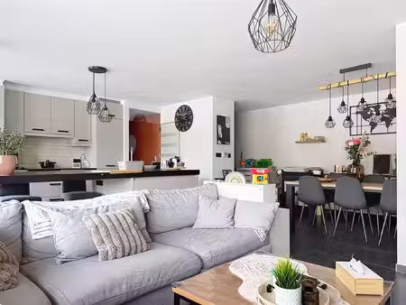 appartement te koop in grobbendonk met 3 slaapkamers