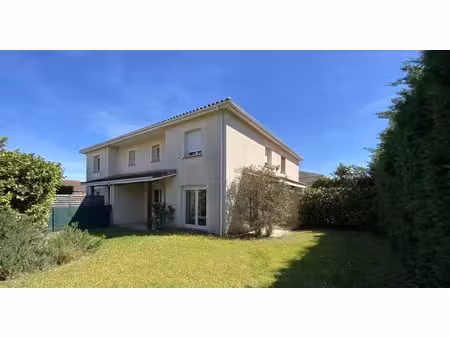 location maison 3 pièces 73 m² à toulouse (31000)  1 000 €
