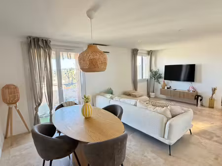 toulon est - charmant faux t3 53m2 avec balcon et cave