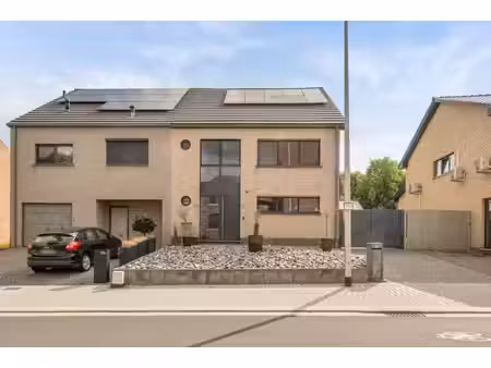 huis te koop in bilzen-hoeselt met 4 slaapkamers
