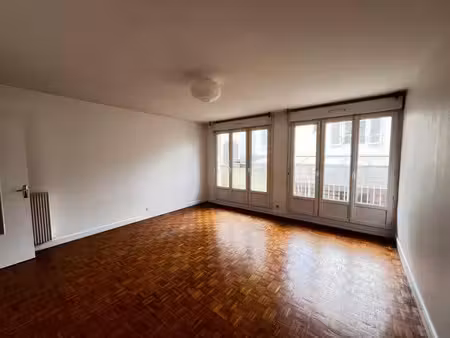 location appartement 2 pièces 57 m² à brest (29200)