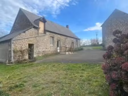 vente maison à izé (53160) : à vendre / 77m² izé