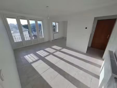 location appartement 3 pièces  65.24m²  nantes