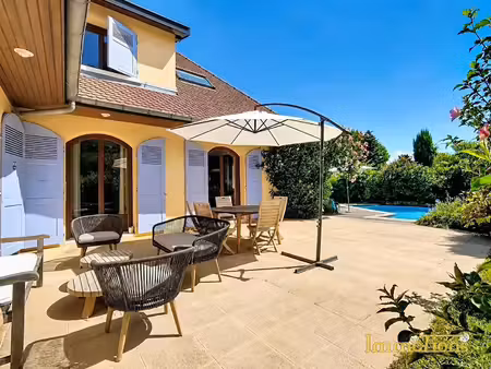 saint-marcellin – maison d’architecte de plus de 200 m²  6 chambres et piscine