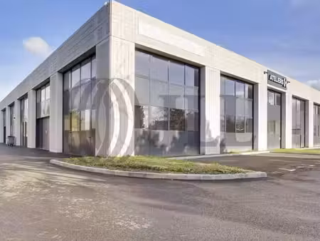 location local professionnel 232m² herblay 95220