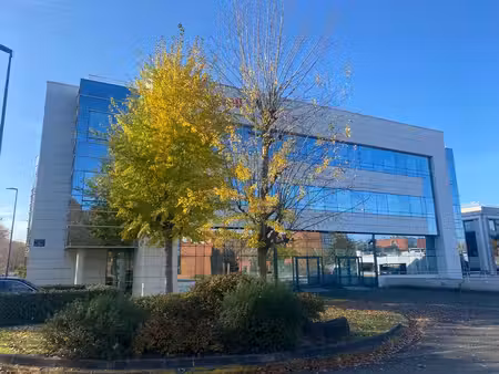 location local professionnel 592m² villepinte 93420