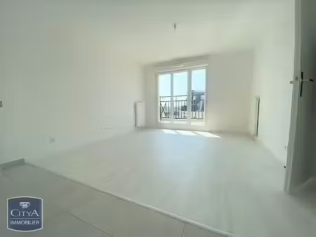 location appartement 3 pièces 54m² le blanc mesnil 93150