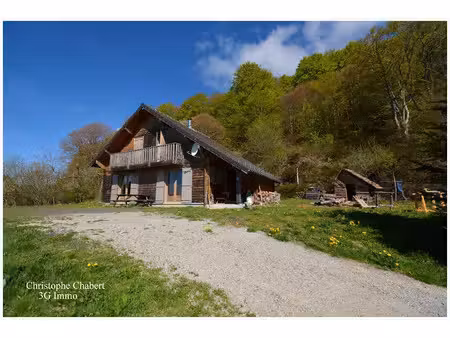 vente chalet 108 m² à chastreix (63680)  349 000 €