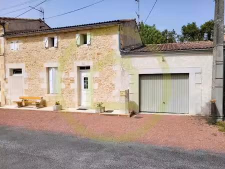 vente maison 4 pièces 110 m² saint-ciers-sur-gironde (33820)