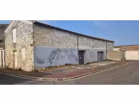 achat parking pauillac 33250