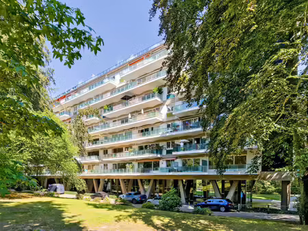 appartement à vendre avec garage et terrasse   uccle (vbe54931)
