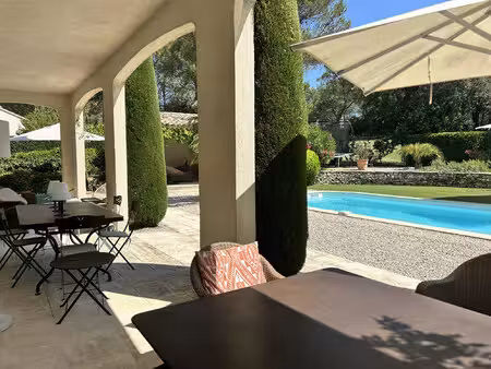 maison en bordure de golf