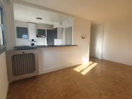 location appartement 3 pièces  59.89m²  joinville