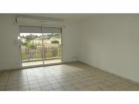 location appartement 2 pièces  43.64m²  carcassonne