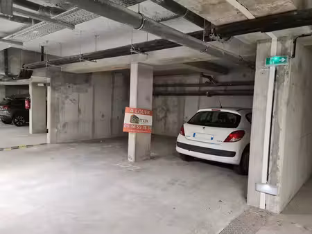 vente local commercial 15m2 la rochelle 17000 - 38500 € - surface privée