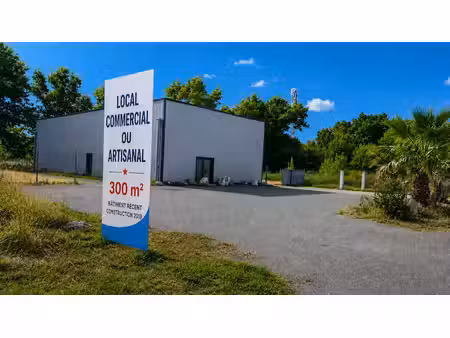 vente parking 300 m² à saint-seurin-sur-l'isle (33660)  233 200 €