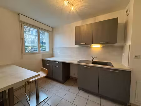 location appartement 1 pièce 32 m² à chécy (45430)