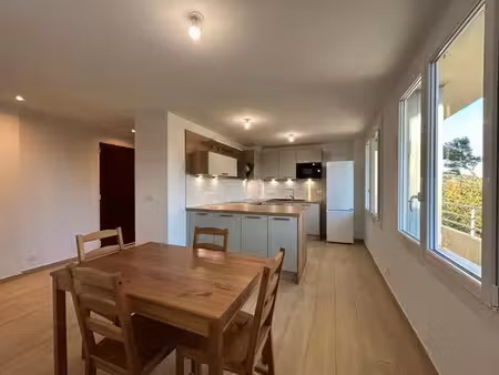 location appartement 2 pièces 52 m² à toulon (83200)