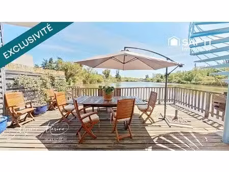 villa 4 pièces avec ponton privatif  rooftop panoramique et vue sur les étangs de villepey
