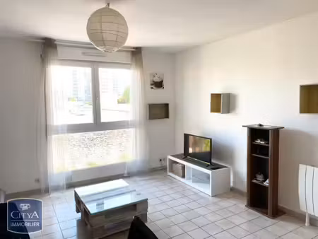 location appartement 2 pièces 41m² niort 79000