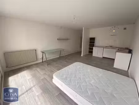location appartement 1 pièce 43m² poitiers 86000