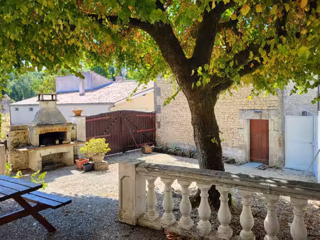 location maison 5 pièces 129m² salles d angles 16130