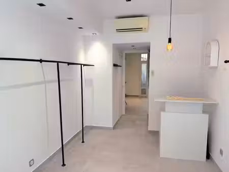 location local commercial 30m² nice 06300