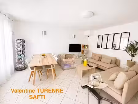 vente maison 5 pièces 90 m² à vins-sur-caramy (83170)  216 500 €