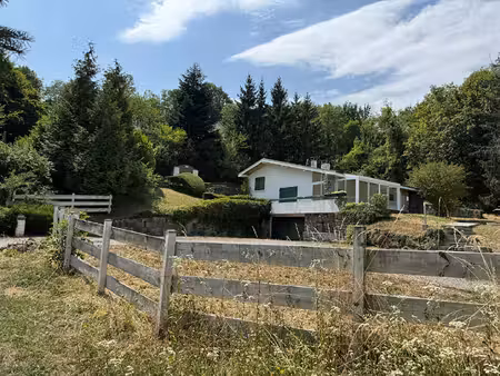maison familiale de 171 m² avec terrain environ 2000m2