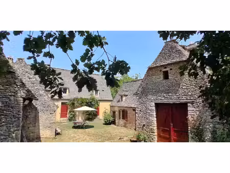propriété avec jardin valojoulx (24)