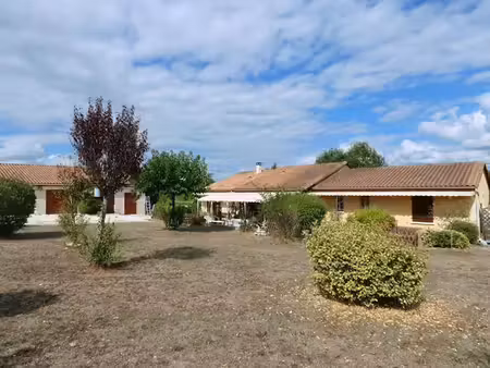 vente maison 5 pièces 140 m² à sainte-orse (24210)  283 500 €
