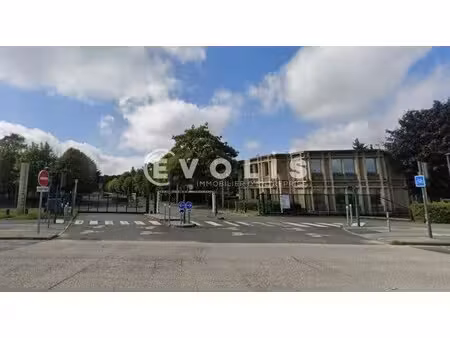 location bureaux 180 m² à 550 m²