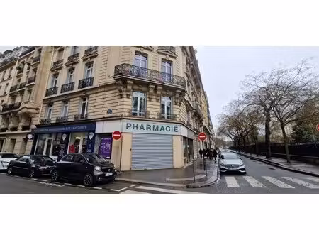location commerce paris 75017 92m²