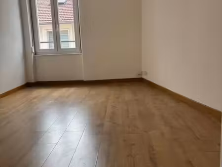 location appartement 1 pièce 27 m² à montigny-lès-metz (57950)