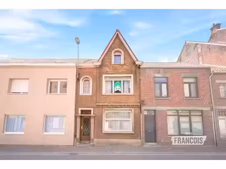 maison à rénover avec grand garage à roesbrugge à vendre !