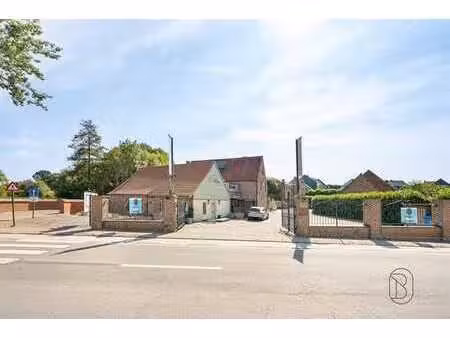 local commercial prêt à l'emploi dans le secteur de la resta