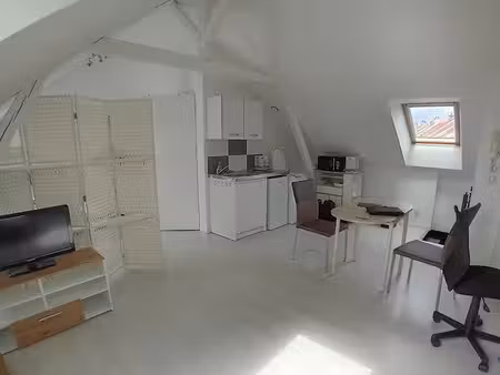 location appartement 1 pièce 24.8 m² à amiens (80000)  505 €