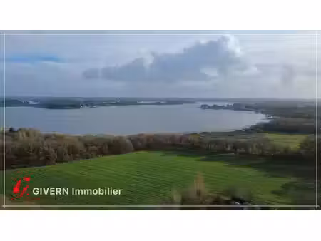 longère en pierre rénovée avec dépendances à sainte-hélèn