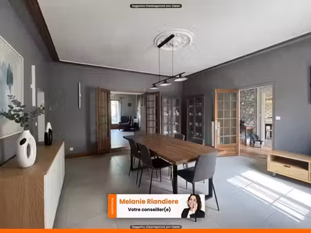 maison de caractère 227m² - 6 chambres - fort potentiel avec dépendance - la flèche