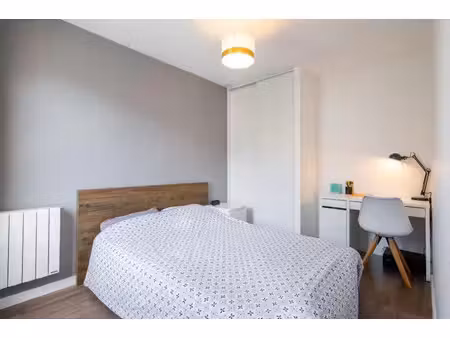 location appartement 1 pièce 11 m² à lyon 3 (69003)