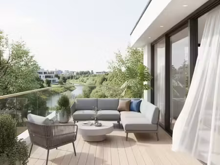 **rare t4 dernier étage terrasse avec parking au pied du t13**